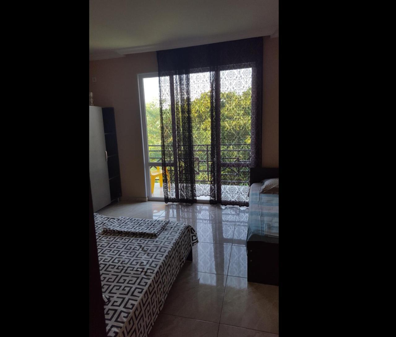 קובולטי Hotel Near The Sea מראה חיצוני תמונה