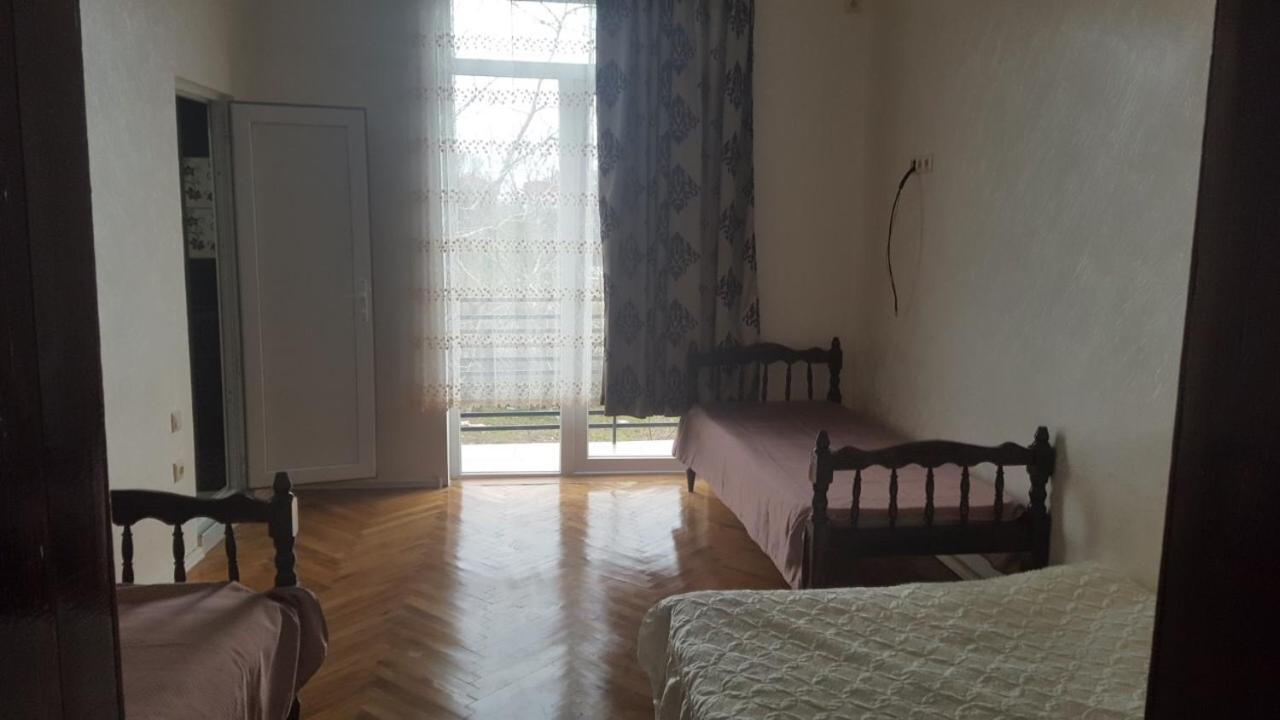 קובולטי Hotel Near The Sea מראה חיצוני תמונה