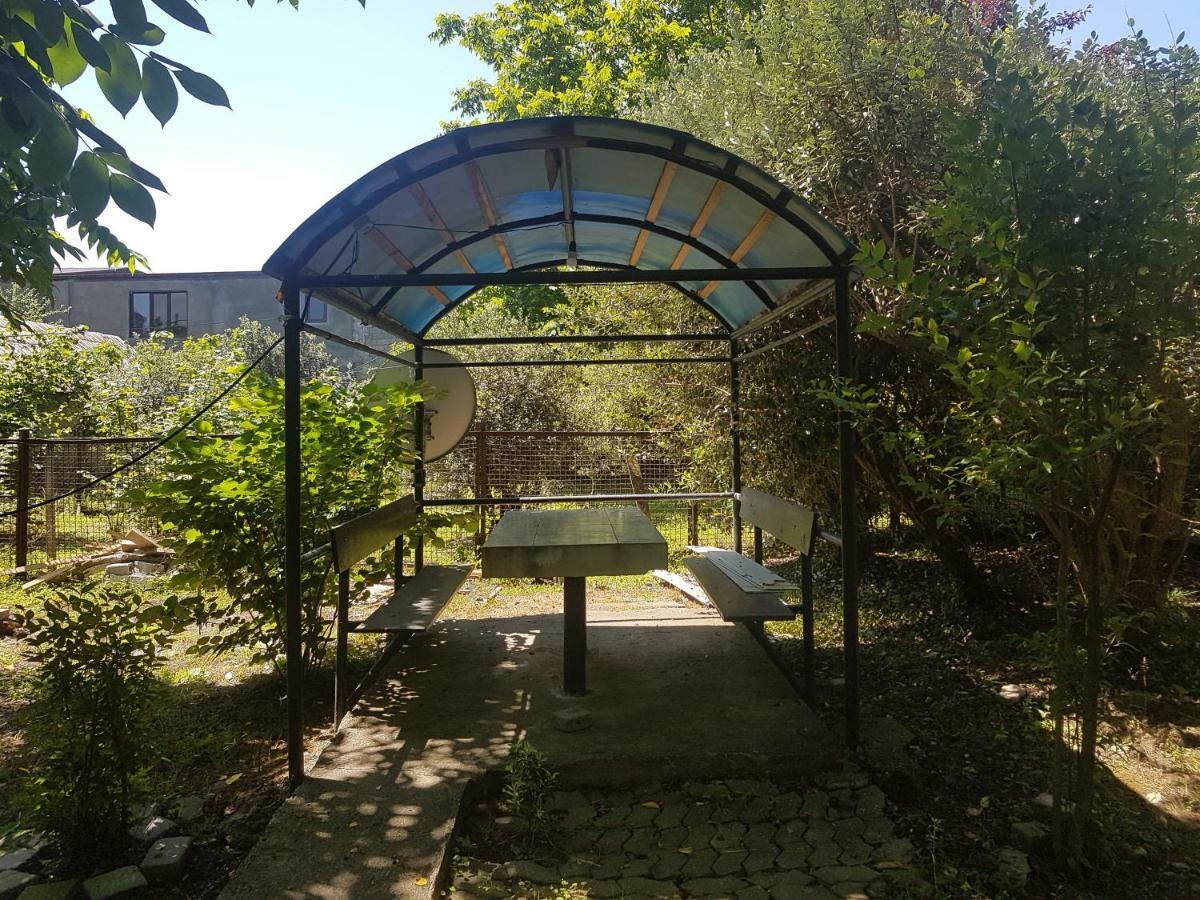קובולטי Hotel Near The Sea מראה חיצוני תמונה