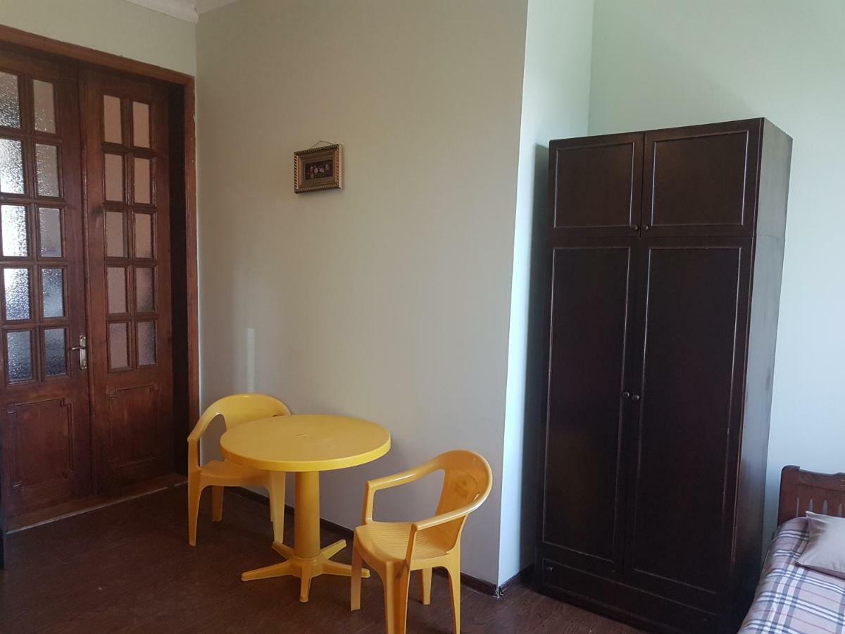 קובולטי Hotel Near The Sea מראה חיצוני תמונה