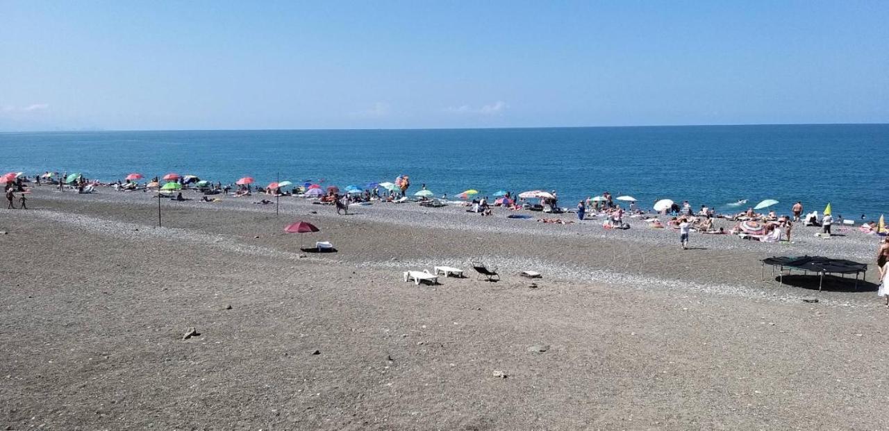 קובולטי Hotel Near The Sea מראה חיצוני תמונה